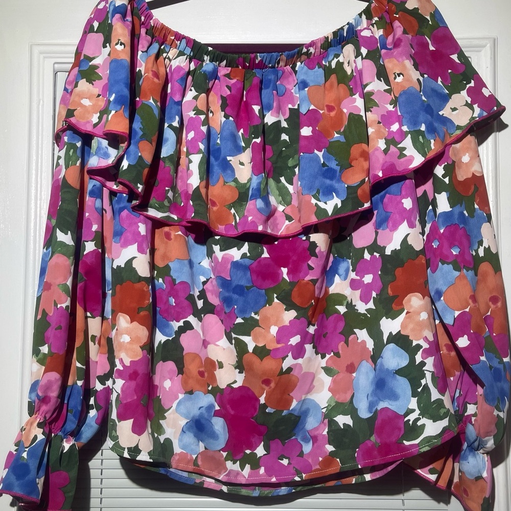 Off the shoulder Floral blouse 
Size L